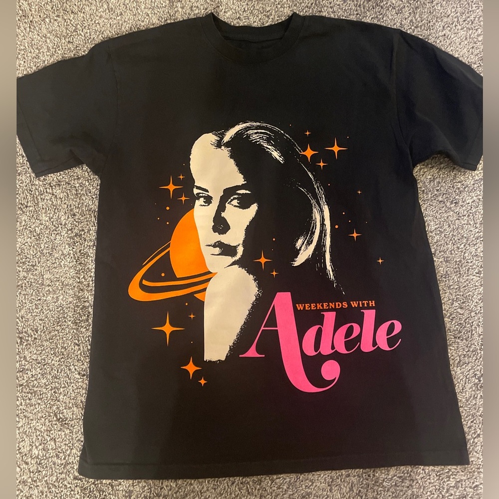 Weekends with Adele Black T Shirt Medium Pink & Orange Planets NWT